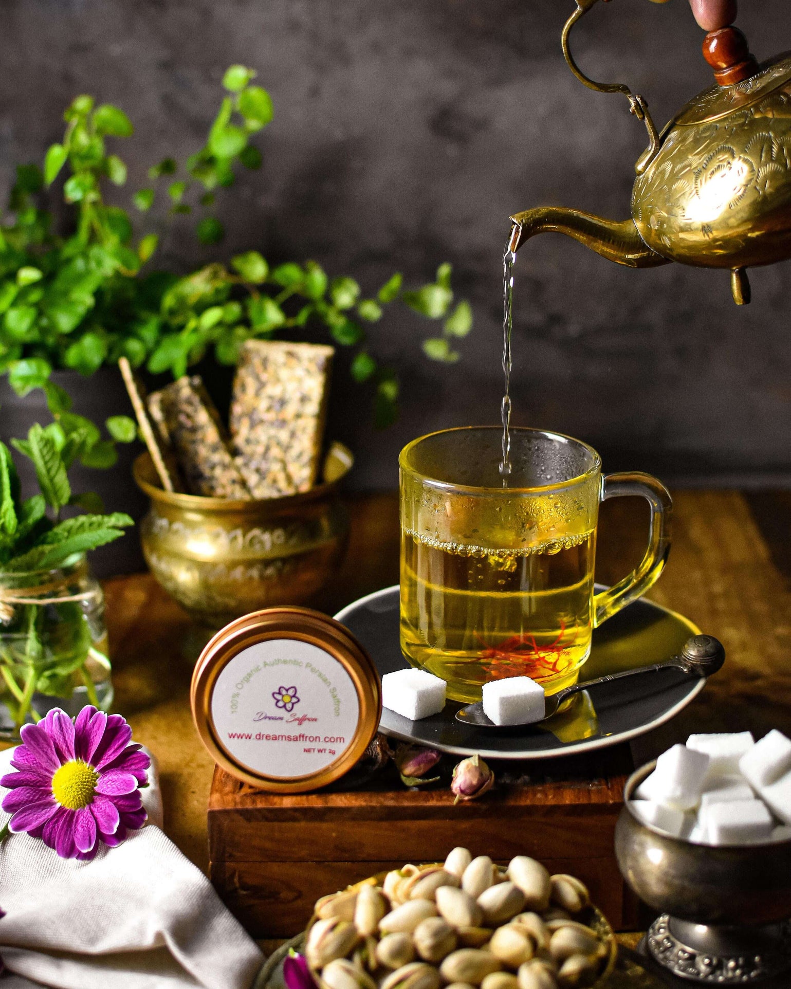 5 Benefits of Consuming Saffron Tea